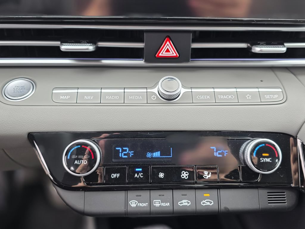 New 2026 Hyundai Elantra Sport FWD image 29