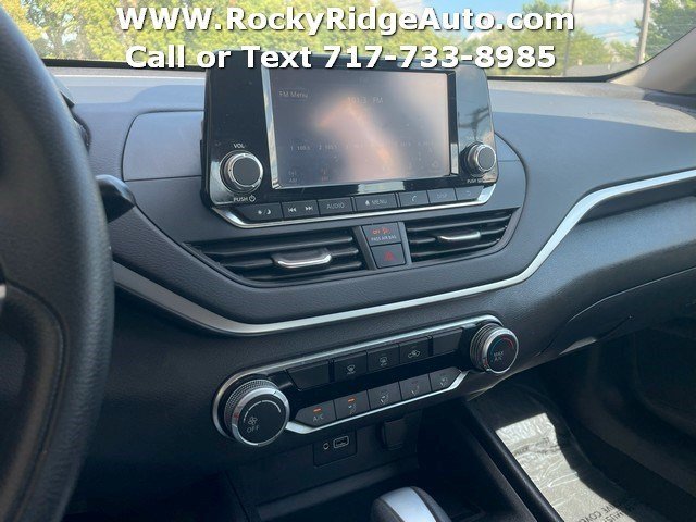 Used 2022 Nissan Altima 2.5 S FWD image 12