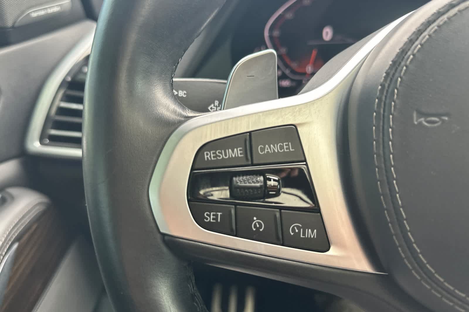 Used 2019 BMW X5 xDrive50i w/ M Sport Package AWD/4WD image 28