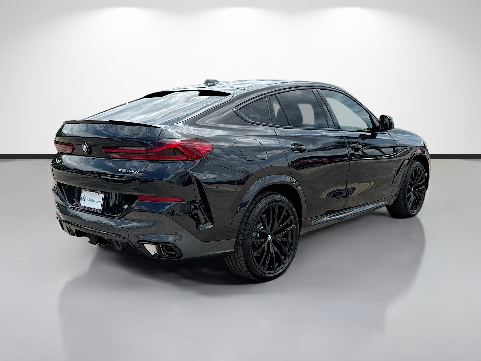 New 2027 BMW X6 xDrive40i w/ Executive Package AWD/4WD image 3