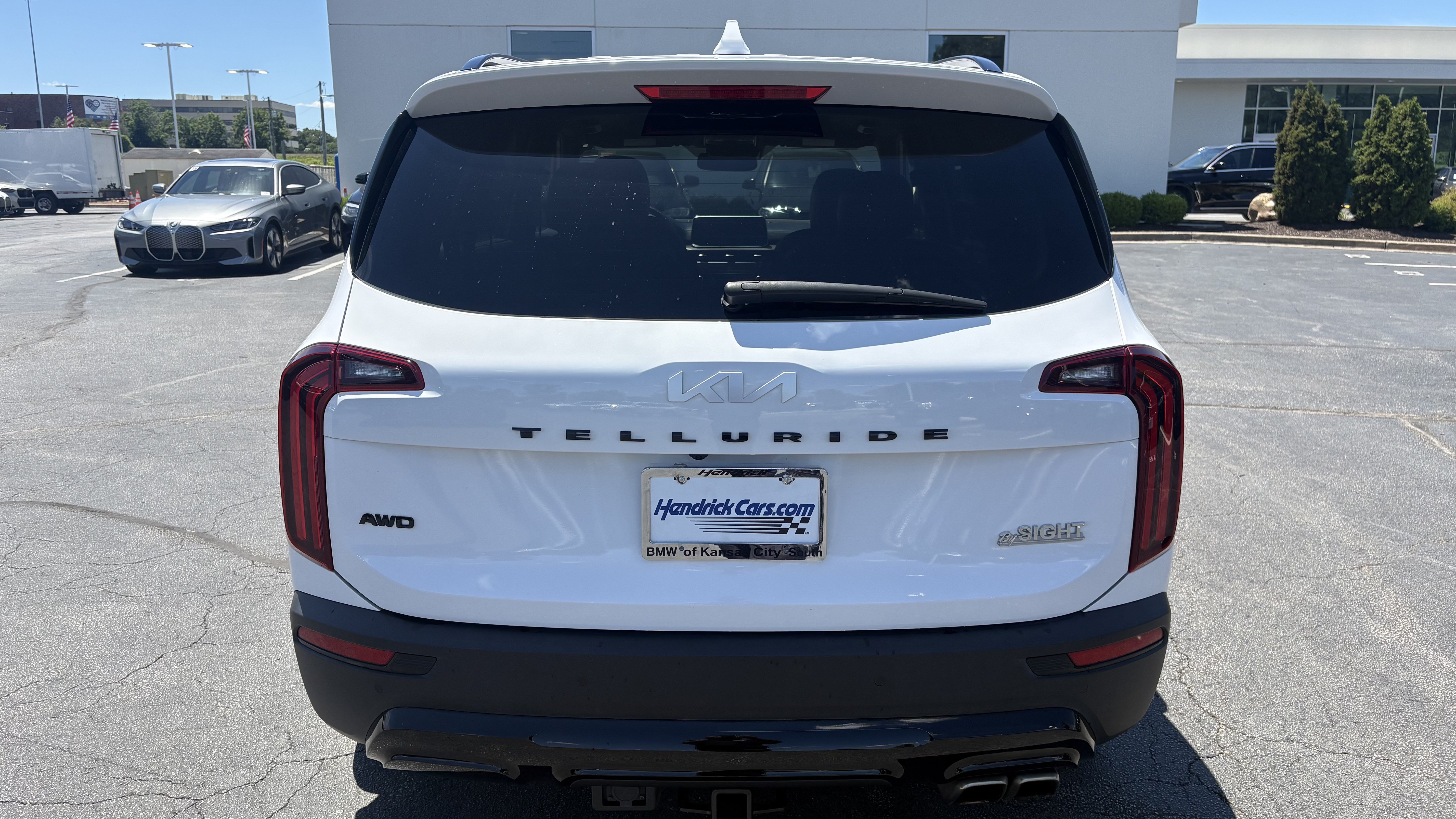 Used 2022 Kia Telluride SX w/ SX Prestige Package AWD/4WD image 9