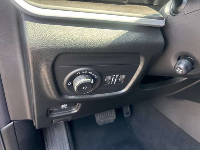 New 2026 Jeep Grand Cherokee Limited AWD/4WD image 17