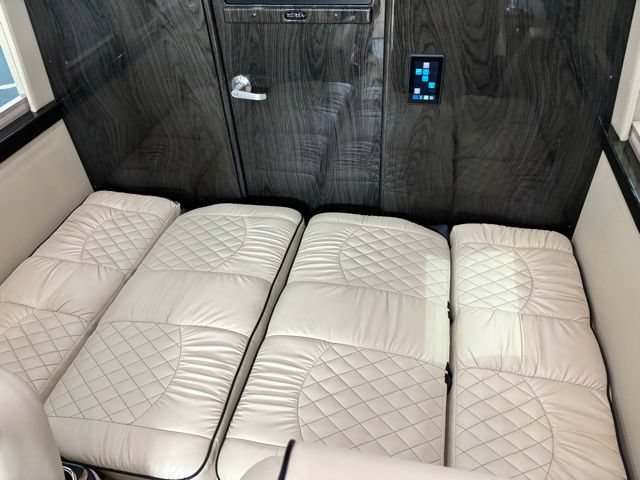 Used 2021 Mercedes-Benz Sprinter 3500 image 47