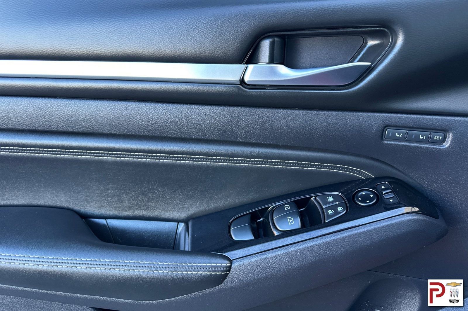 Used 2020 Nissan Altima 2.5 Platinum image 12