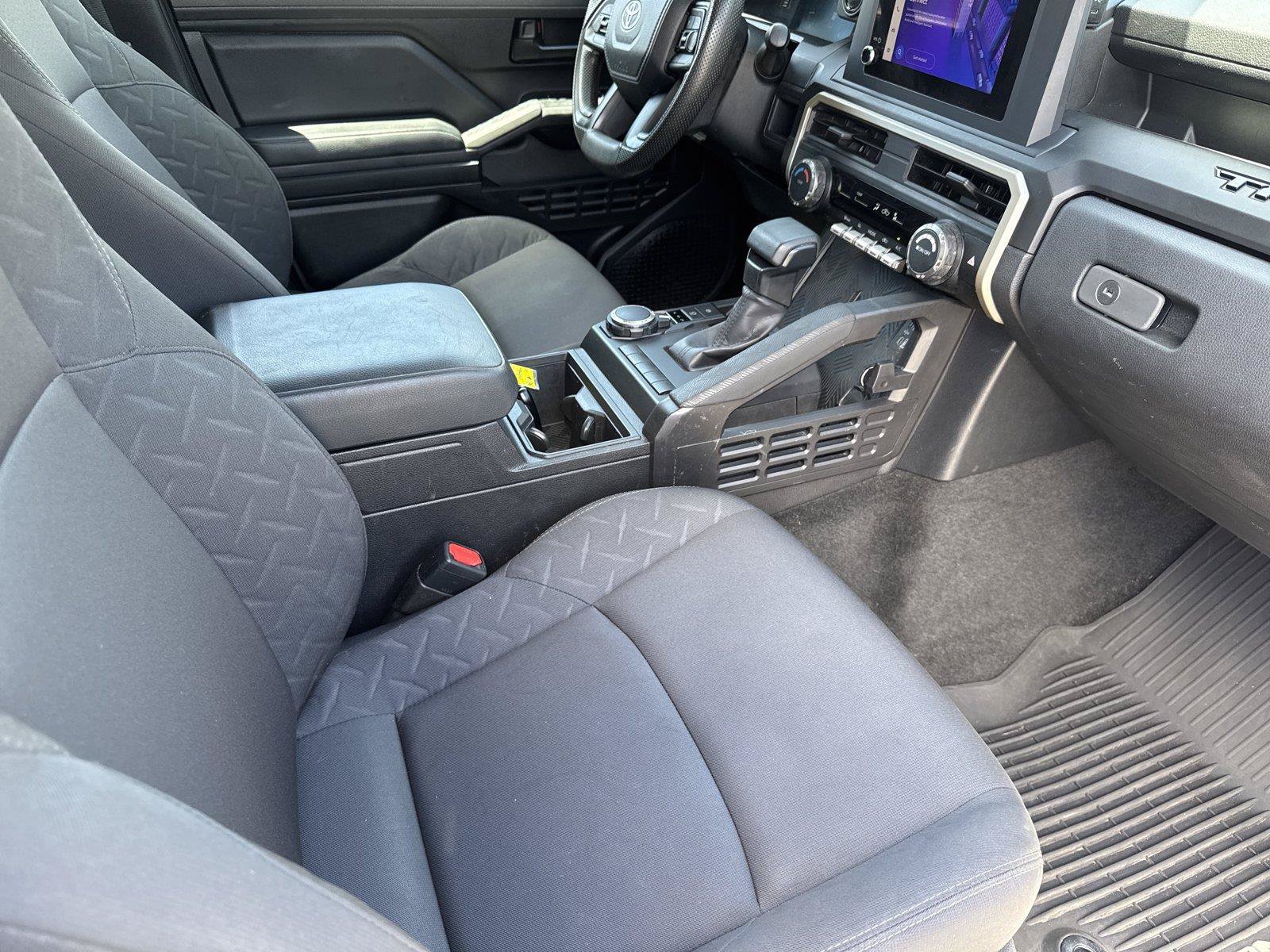 Used 2025 Toyota Tacoma SR AWD/4WD image 26