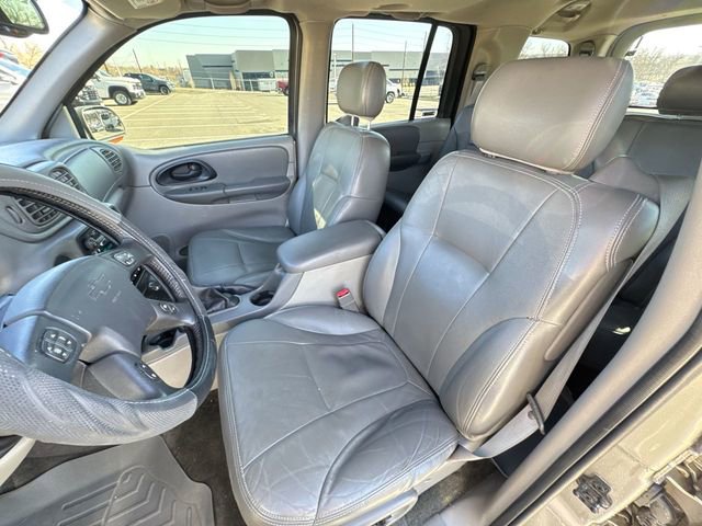 Used 2002 Chevrolet TrailBlazer LT w/ LT Leather Plus Pkg image 17