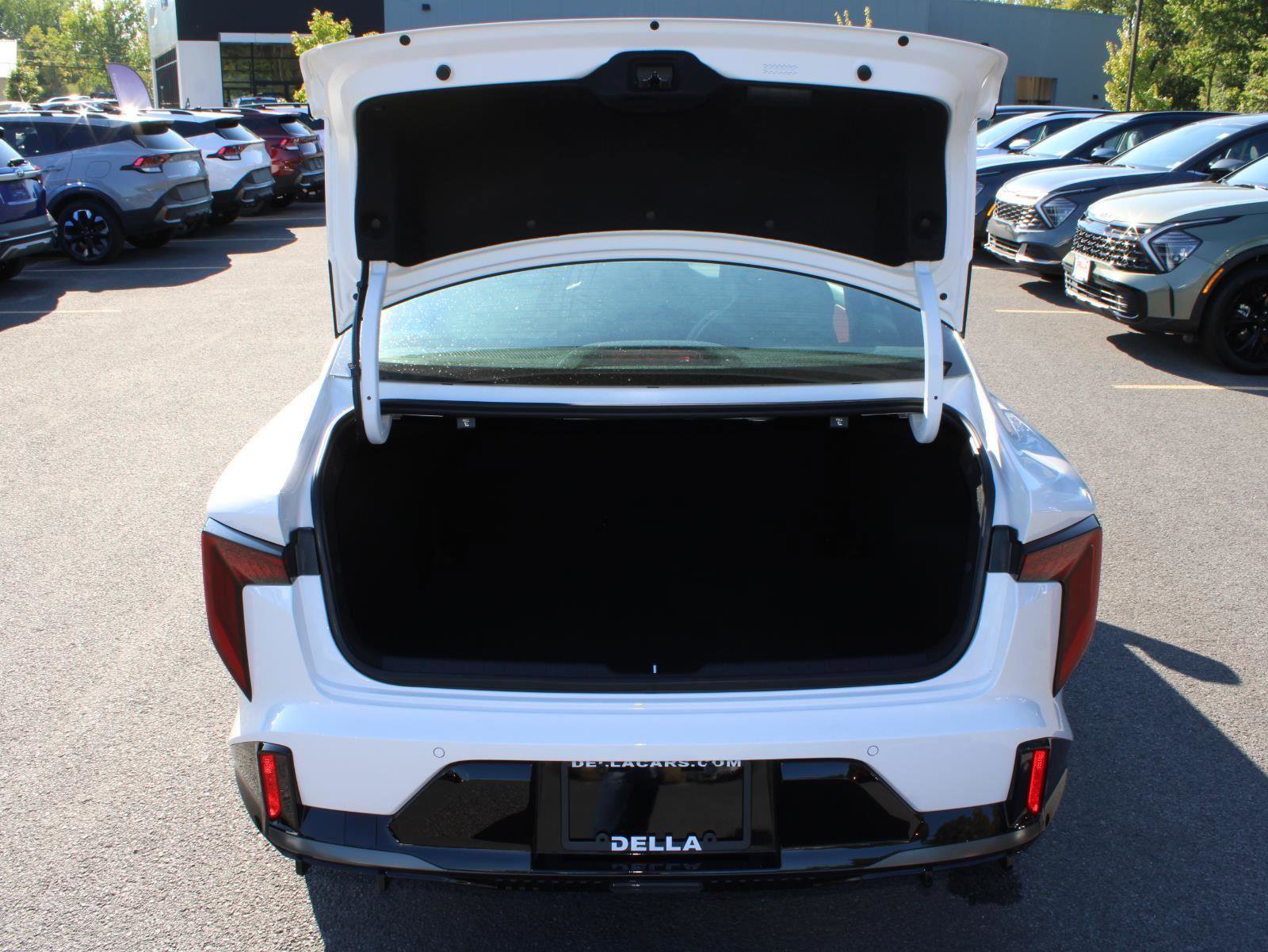 New 2025 Kia K4 GT-Line Turbo image 7