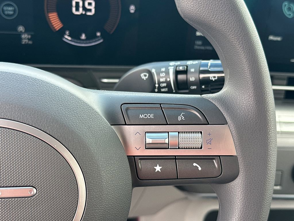 New 2026 Hyundai Kona SE image 25