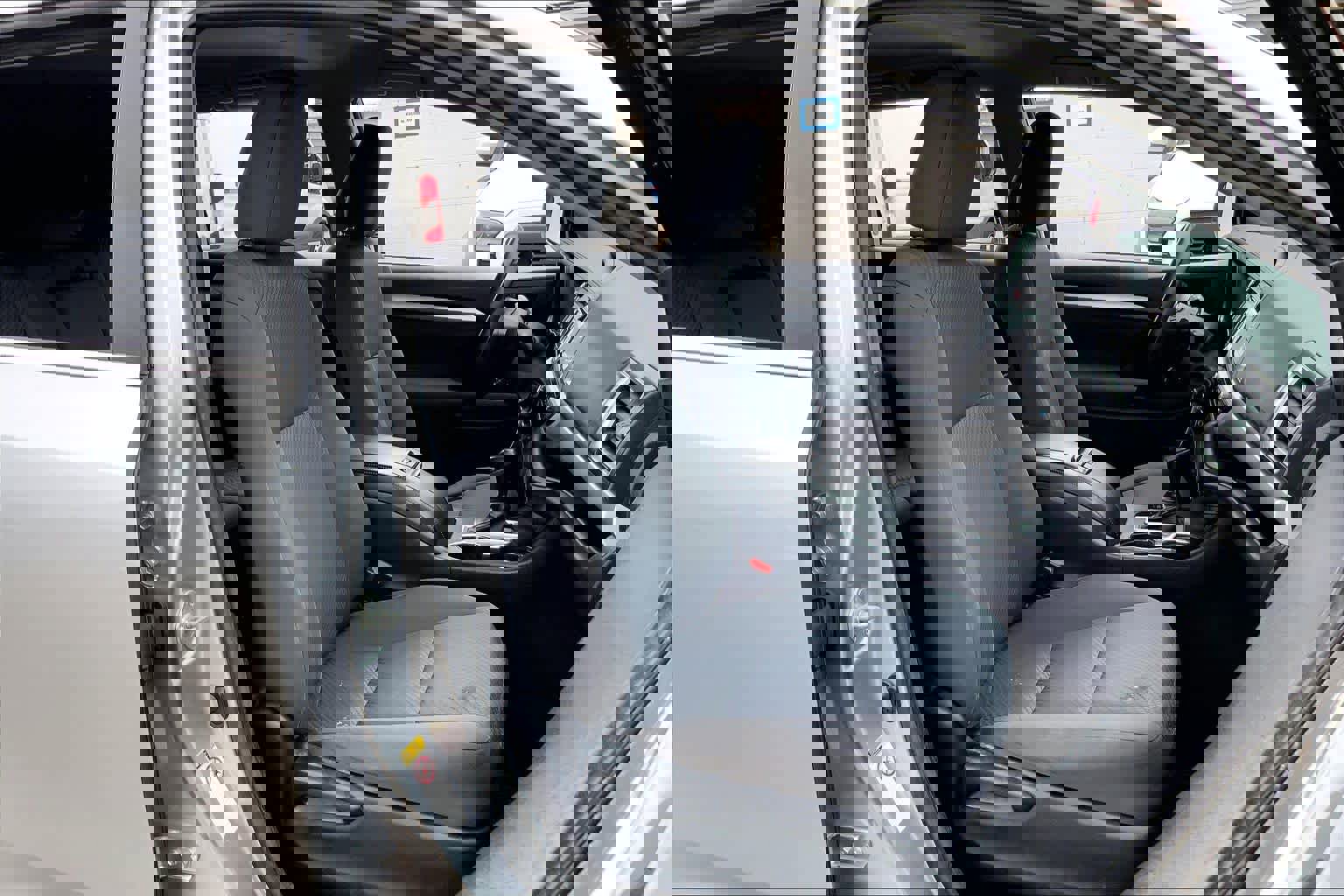 Used 2015 Toyota Highlander LE image 9