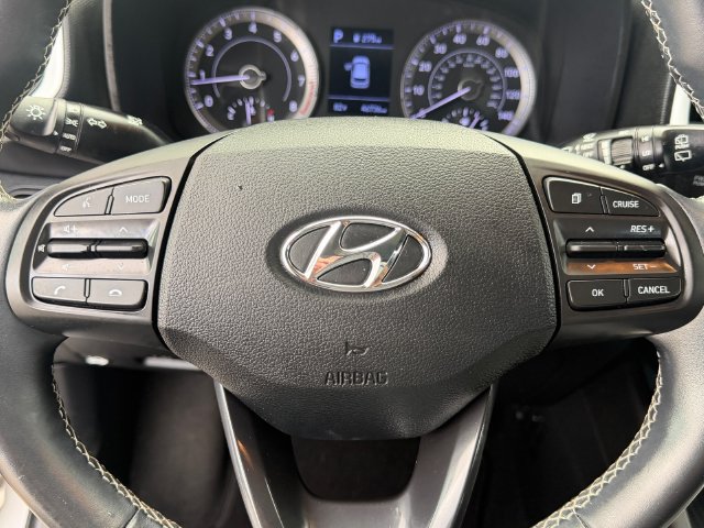 Used 2022 Hyundai Venue Limited w/ Cargo Package FWD image 20