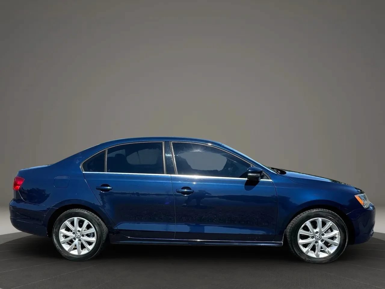 Used 2014 Volkswagen Jetta SE FWD image 5