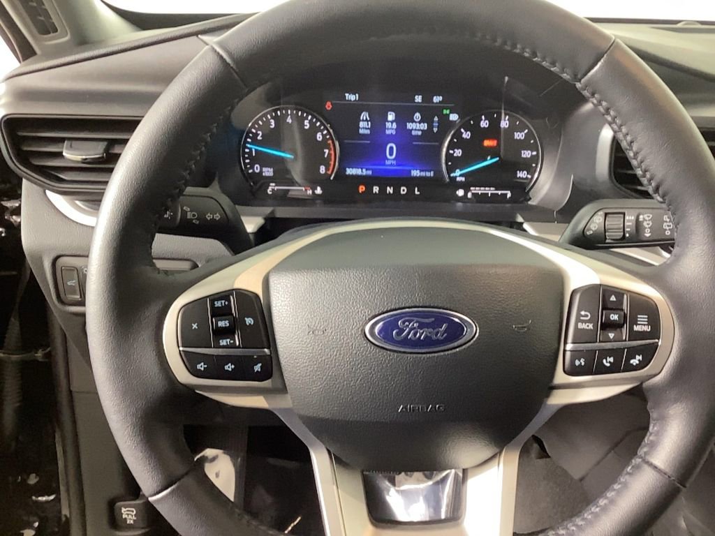 Used 2023 Ford Explorer XLT image 24