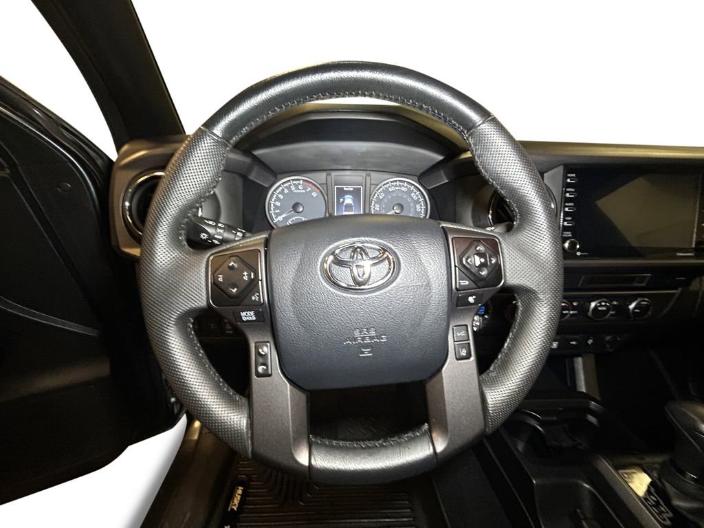 Certified 2023 Toyota Tacoma TRD Off-Road image 10