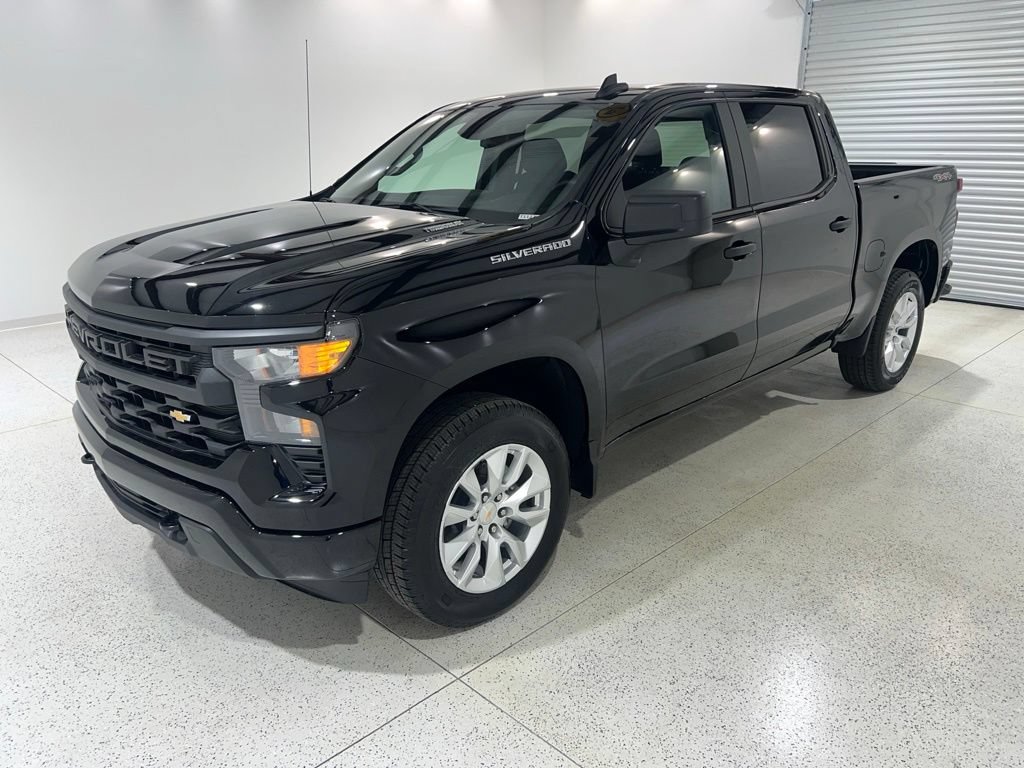 New 2026 Chevrolet Silverado 1500 Custom AWD/4WD image 1