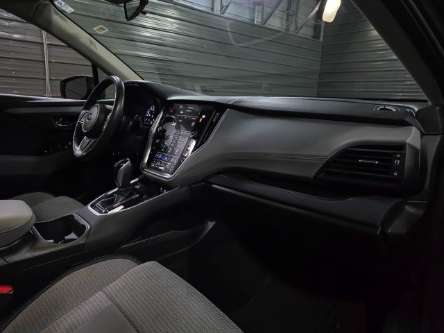 Used 2023 Subaru Outback Premium image 12