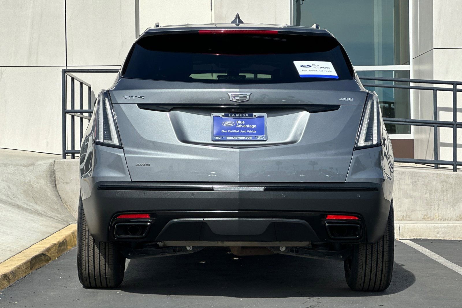 Used 2022 Cadillac XT5 Sportv w/ LPO, ONYX Package image 4