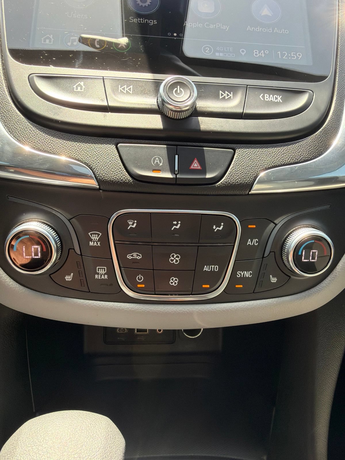 Used 2022 Chevrolet Equinox LT FWD image 21