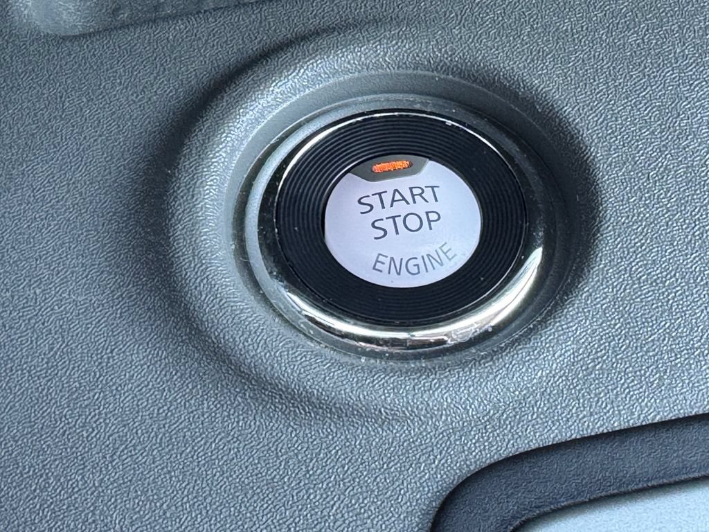 Used 2021 Nissan Frontier SV AWD/4WD image 26