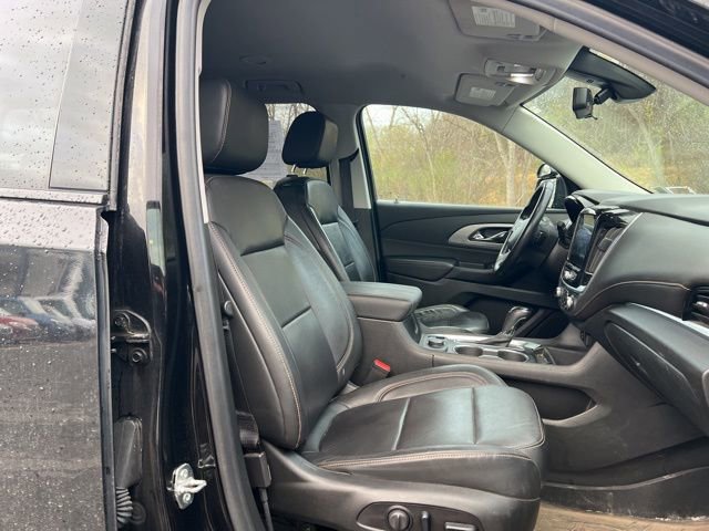 Used 2020 Chevrolet Traverse RS image 15