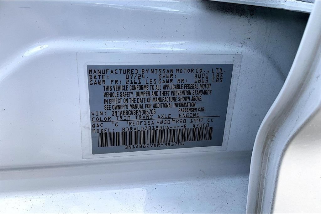 Used 2024 Nissan Sentra SV FWD image 17