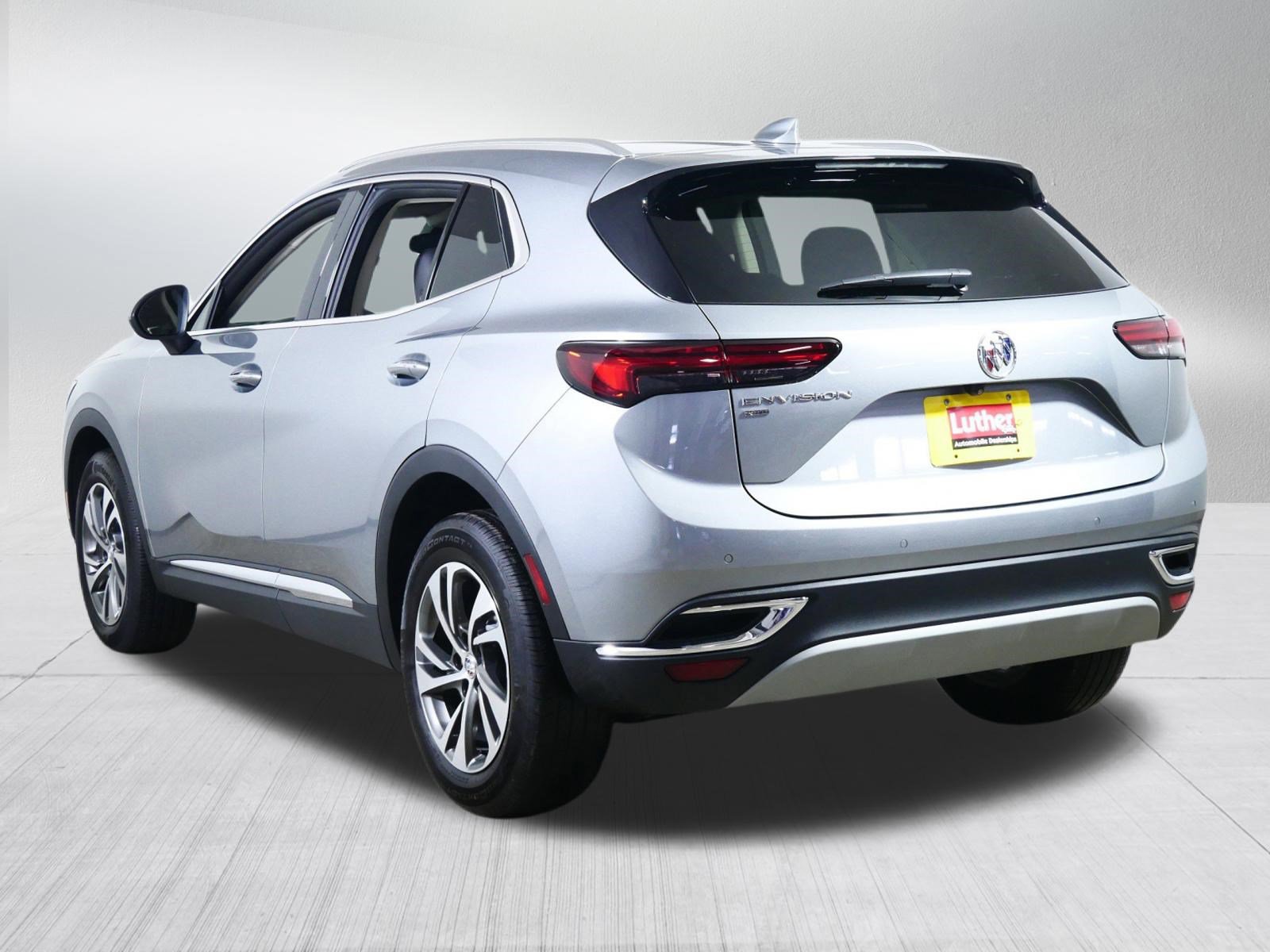 Used 2023 Buick Envision Essence image 5