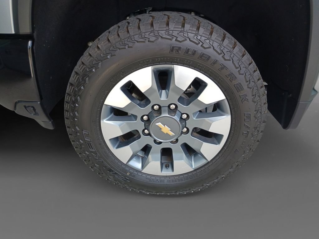 Used 2024 Chevrolet Silverado 2500 Custom w/ Custom Value Package AWD/4WD image 14