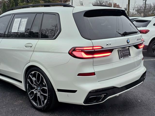 Used 2025 BMW X7 M60i image 14