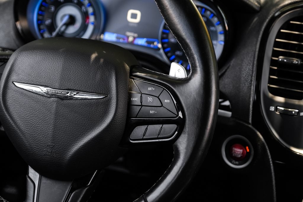 Used 2019 Chrysler 300 S RWD image 27