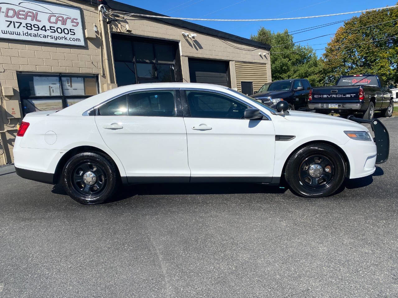Used 2016 Ford Taurus Police Interceptor AWD w/ Ready For The Road Package image 2
