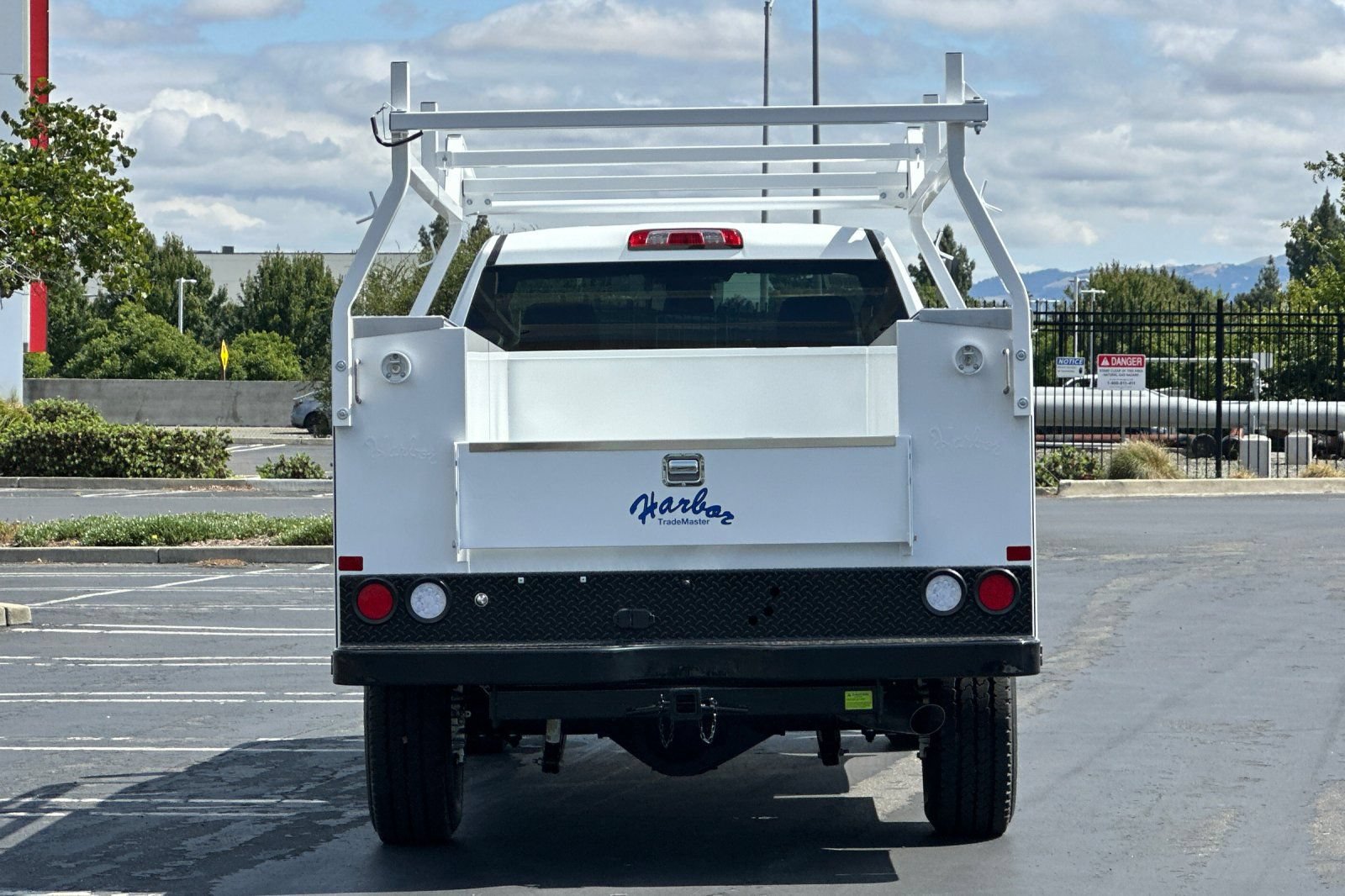 New 2026 GMC Sierra 2500 Pro w/ Convenience Package RWD image 5