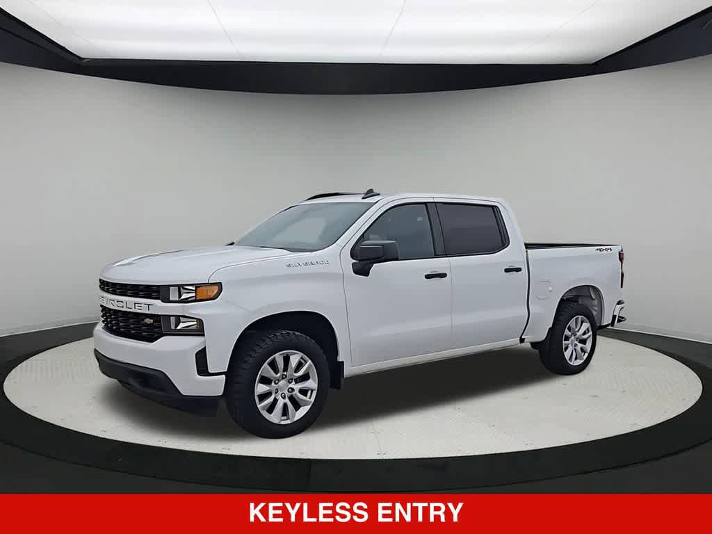 Used 2020 Chevrolet Silverado 1500 Custom w/ Custom Value Package AWD/4WD image 4