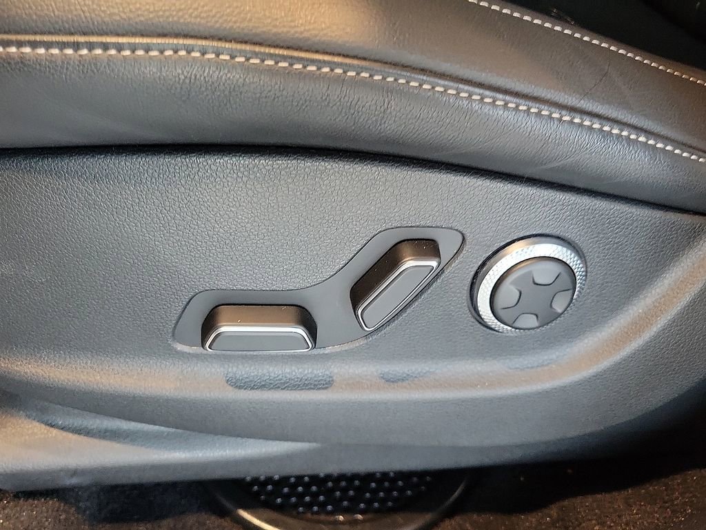 Used 2024 Genesis GV80 3.5T image 12