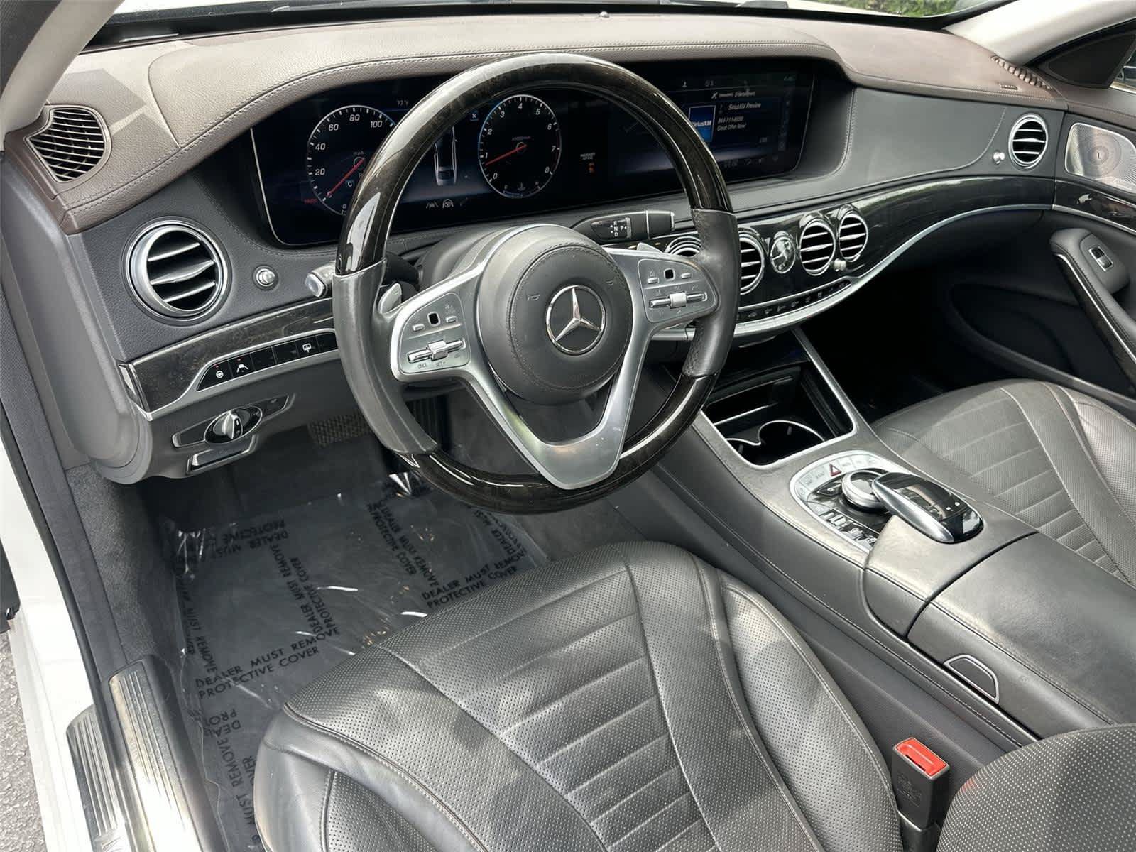 Used 2020 Mercedes-Benz S 560 Sedan image 2