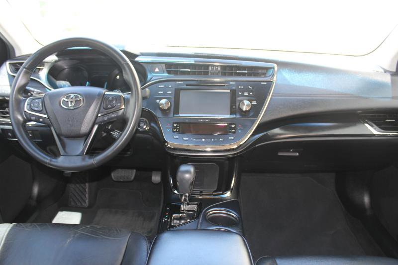 Used 2018 Toyota Avalon Touring w/ Carpet Mat Package image 18