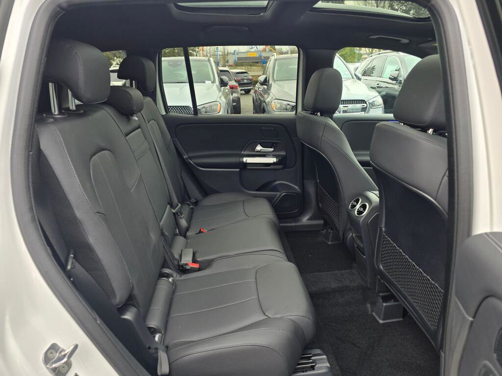 New 2026 Mercedes-Benz GLB 250 4MATIC image 23
