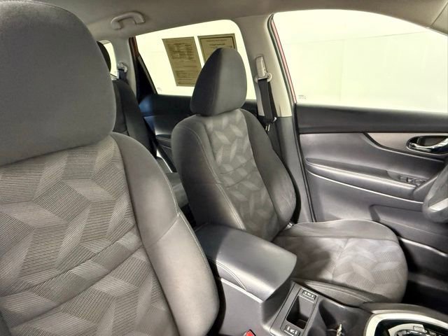 Used 2016 Nissan Rogue SV w/ SV Premium Package image 48