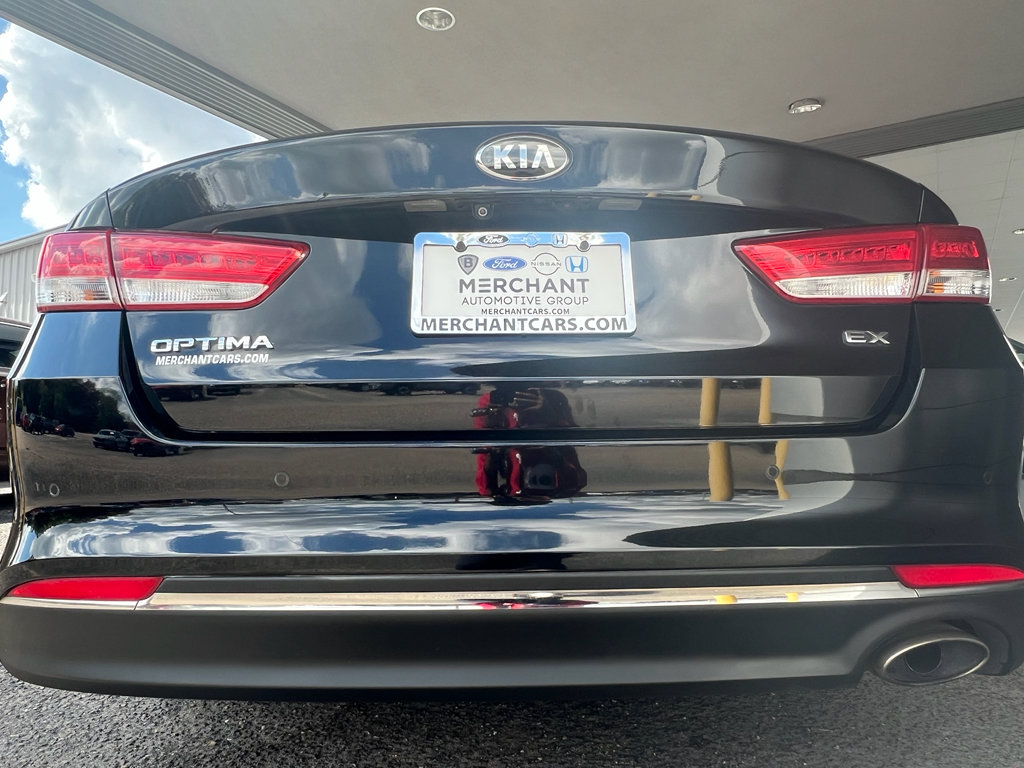 Used 2016 Kia Optima EX w/ Premium Package image 7