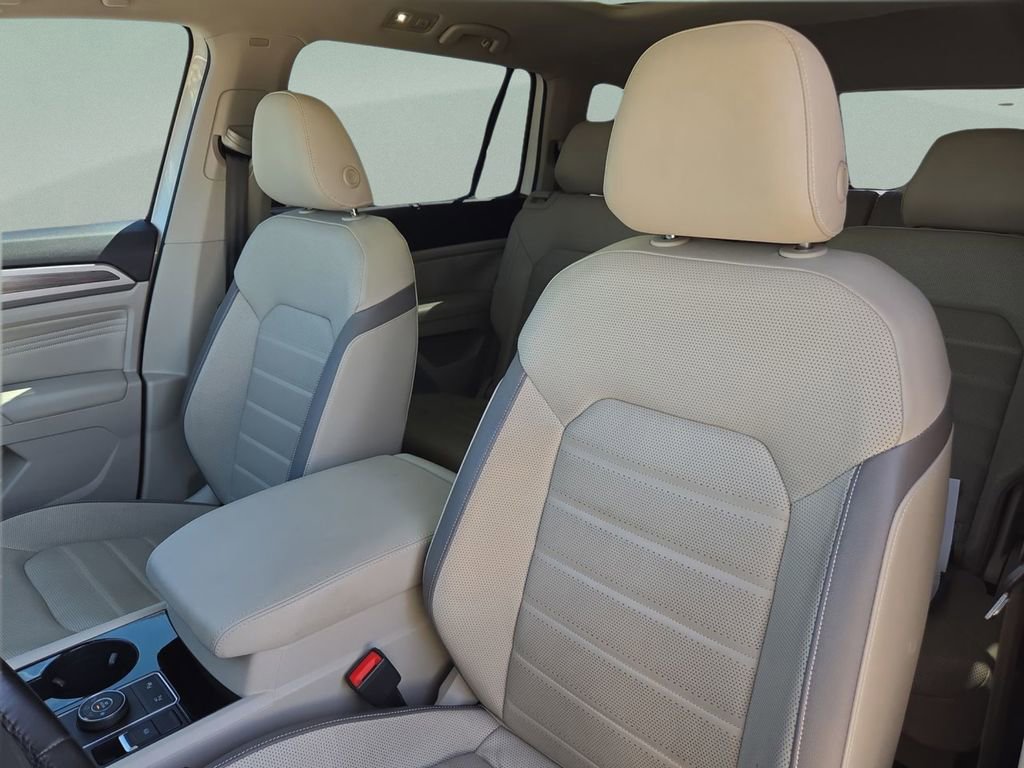 Used 2021 Volkswagen Atlas SEL Premium image 13