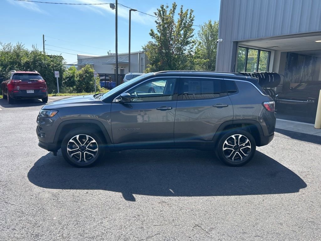 Certified 2022 Jeep Compass Limited w/ Sun and Sound Group image 6