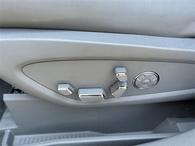 Used 2021 Lincoln Nautilus Reserve w/ Equipment Group 201A image 15