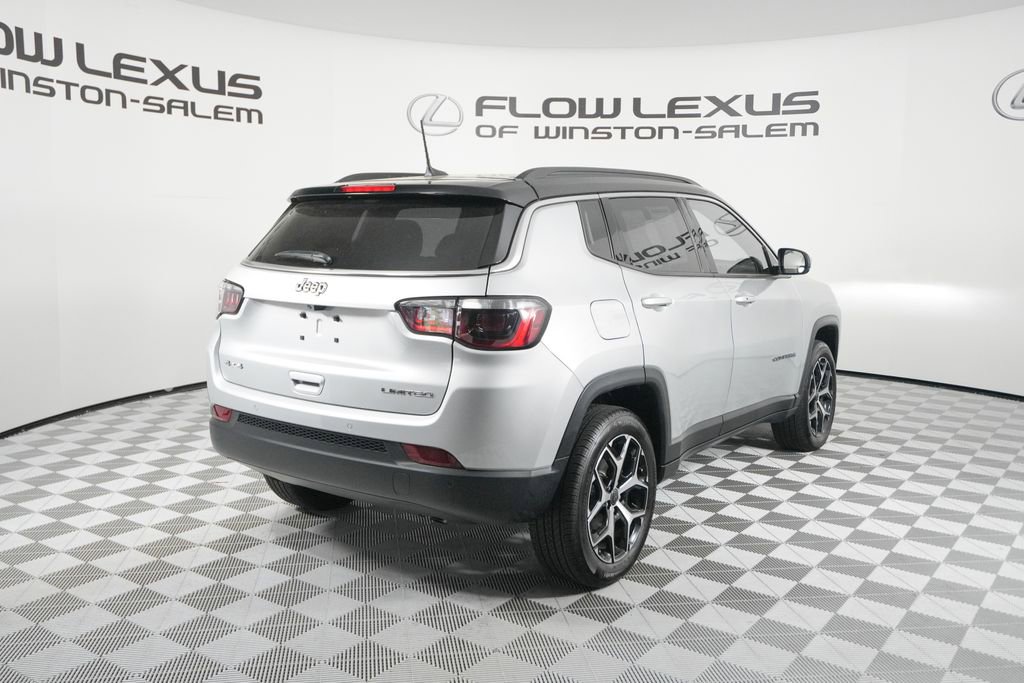 Used 2025 Jeep Compass Limited w/ Sun & Sound Group image 7