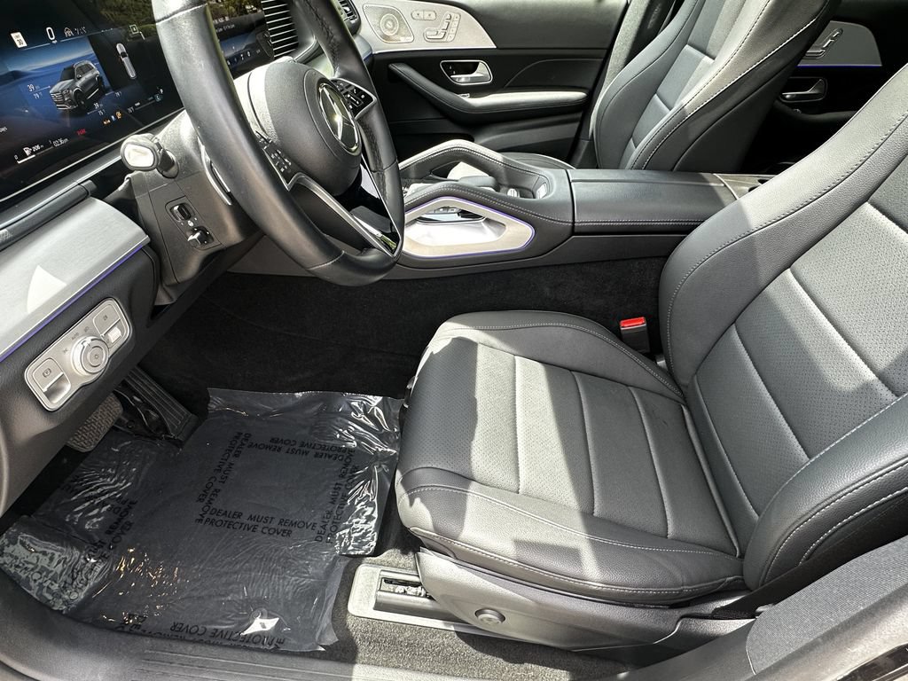 Certified 2025 Mercedes-Benz GLS 450 4MATIC image 10