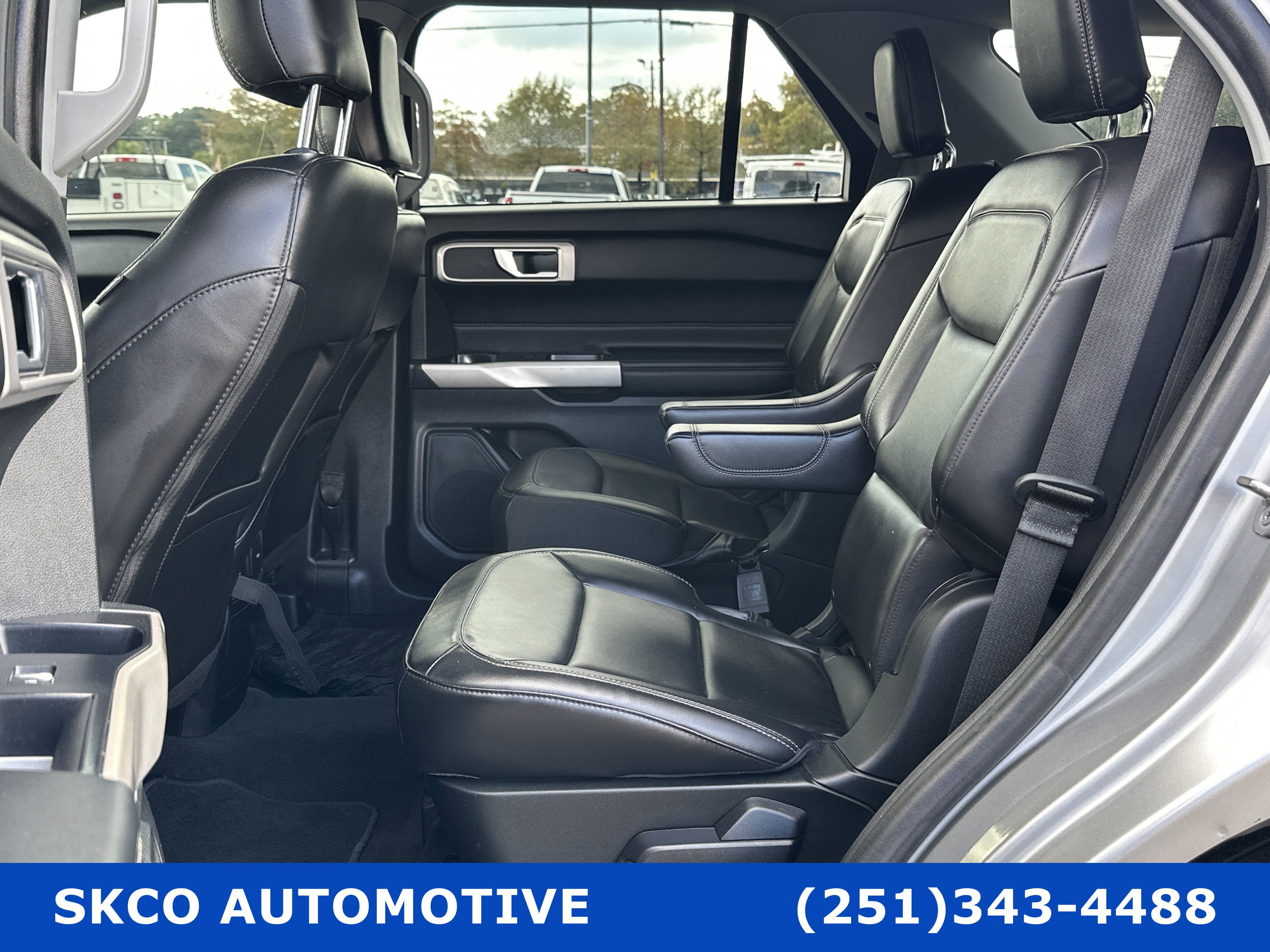 Used 2022 Ford Explorer XLT w/ Equipment Group 202A image 13