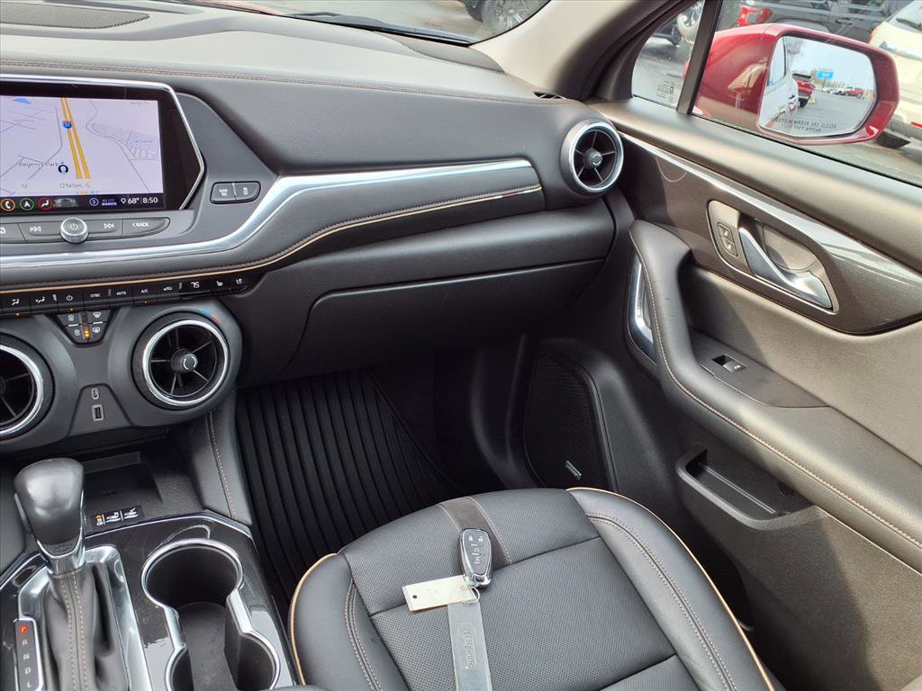 Used 2020 Chevrolet Blazer Premier w/ Driver Confidence II Package image 4