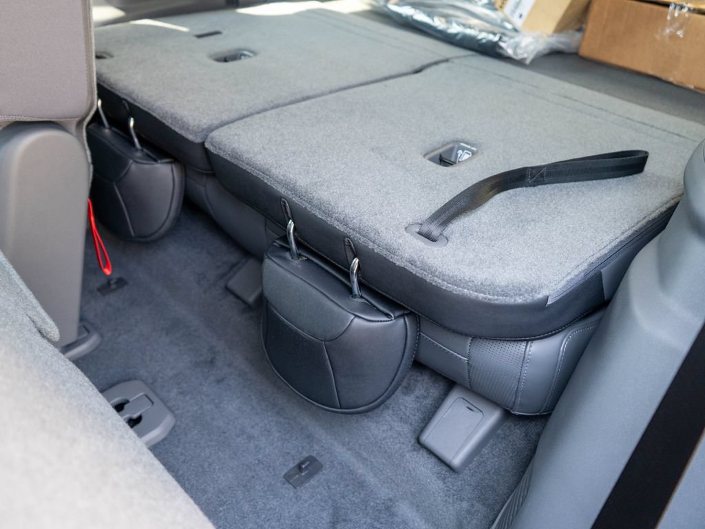 New 2026 Kia EV9 Wind AWD/4WD image 13