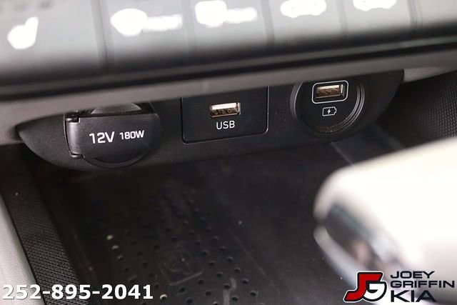Used 2023 Hyundai Elantra SEL w/ Convenience Package FWD image 26