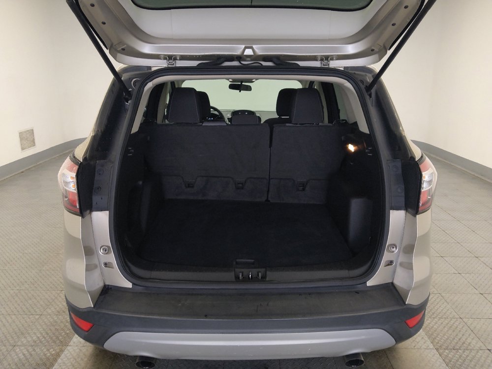 Used 2018 Ford Escape SE FWD image 29