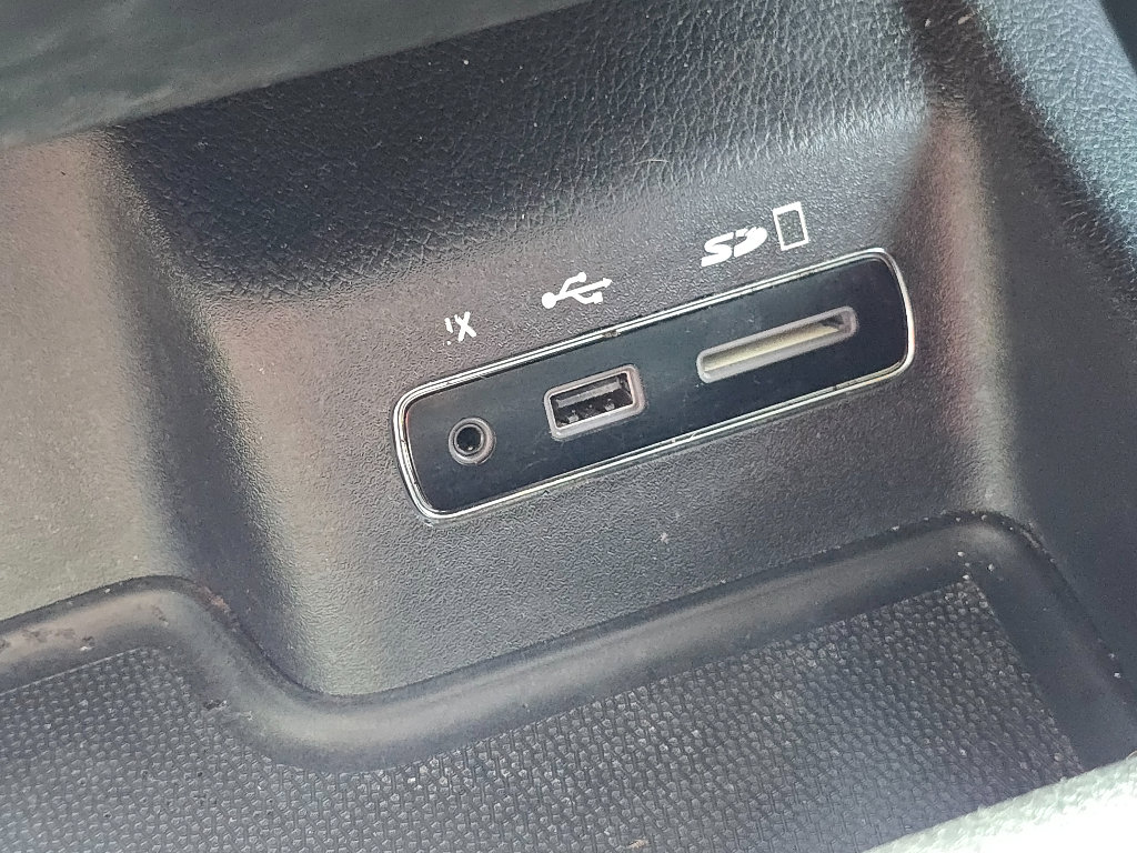 Used 2015 Dodge Durango Limited w/ Nav & Power Liftgate Group RWD image 35