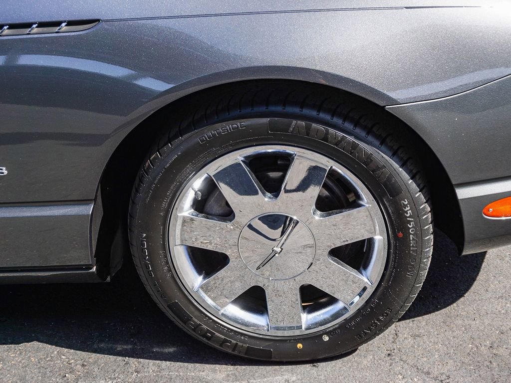 Used 2003 Ford Thunderbird image 10