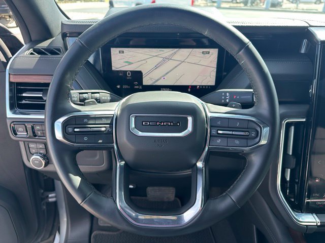 Certified 2025 GMC Yukon Denali AWD/4WD image 18